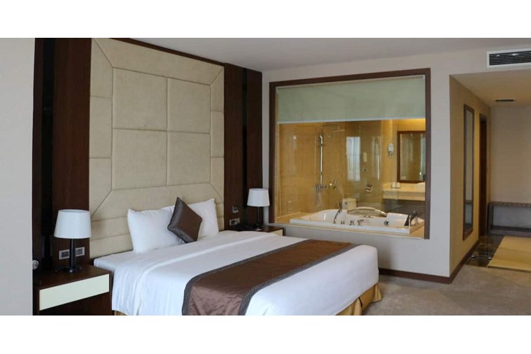 Phòng Deluxe Double With City View